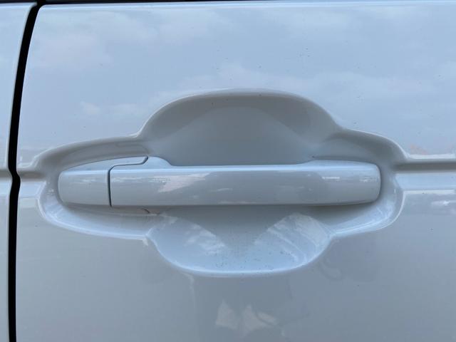 N-BOX ベースグレード 届出済未使用車 衝突軽減ブレーキ 両側スライドドア LEDヘッドライト スマートキー プッシュスタート オートエアコン アイドリングストップ 禁煙車 パワーステアリング パワーウインドウ 修復歴無(26枚目)