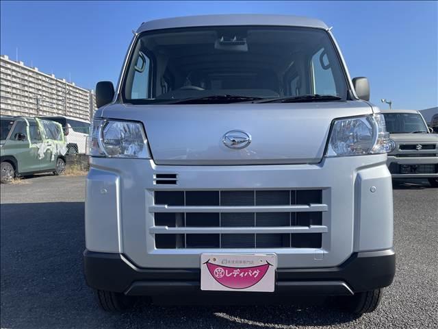 ハイゼットカーゴ ＤＸ　届出済未使用車　衝突軽減ブレーキ　横滑り防止装置　アイドリングストップ　バン　両側スライドドア　マニュアルエアコン　パワーステアリング　禁煙車　修復歴無（5枚目）