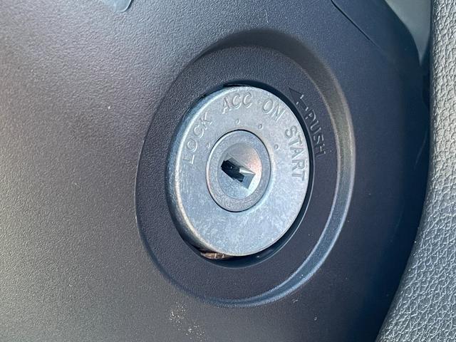 ハイゼットカーゴ ＤＸ　届出済未使用車　衝突軽減ブレーキ　横滑り防止装置　アイドリングストップ　バン　両側スライドドア　マニュアルエアコン　パワーステアリング　禁煙車　修復歴無（31枚目）