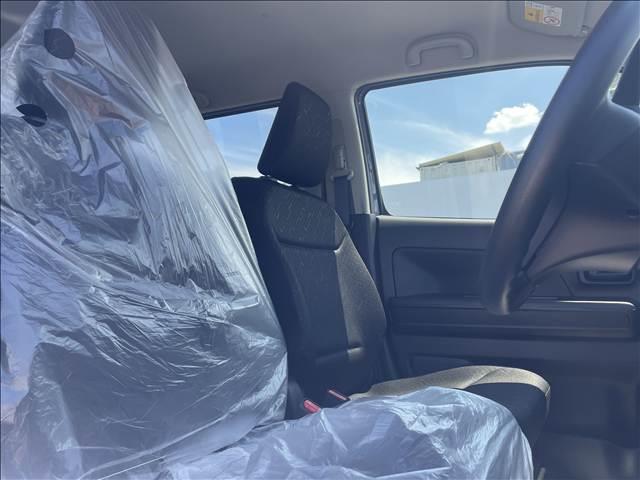 ワゴンＲ ＦＸ　届出済未使用車　ＣＤプレーヤー付き　衝突軽減ブレーキ　横滑り防止装置　ヘッドランプハロゲン　スマートキー　禁煙車　オートエアコン　セキュリティアラーム　パワーウインドウ　修復歴無（15枚目）