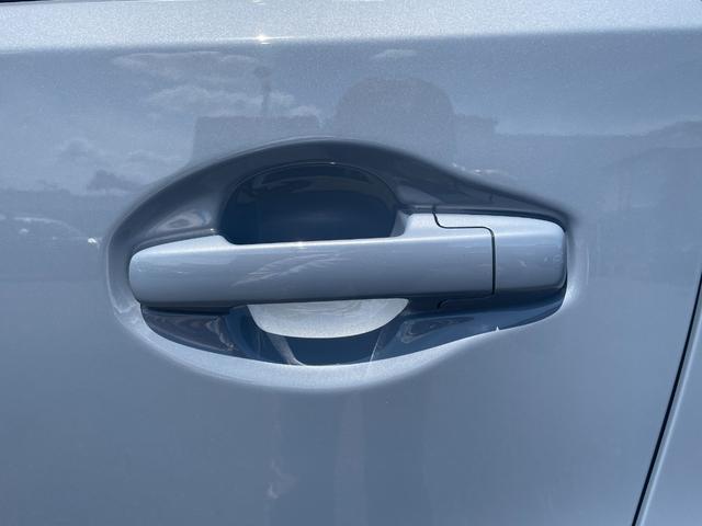 ワゴンＲ ＦＸ　届出済未使用車　ＣＤプレーヤー付き　衝突軽減ブレーキ　横滑り防止装置　ヘッドランプハロゲン　スマートキー　禁煙車　オートエアコン　セキュリティアラーム　パワーウインドウ　修復歴無（26枚目）