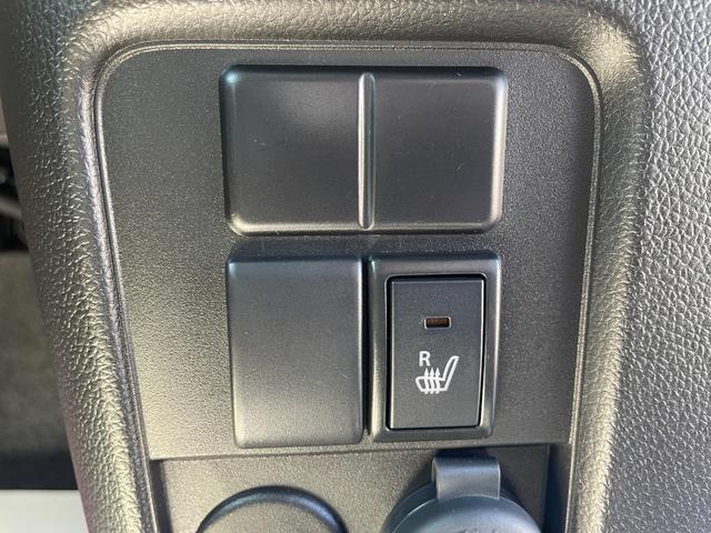 ワゴンＲ ＦＸ　届出済未使用車　ＣＤプレーヤー付き　衝突軽減ブレーキ　横滑り防止装置　ヘッドランプハロゲン　スマートキー　禁煙車　オートエアコン　セキュリティアラーム　パワーウインドウ　修復歴無（34枚目）