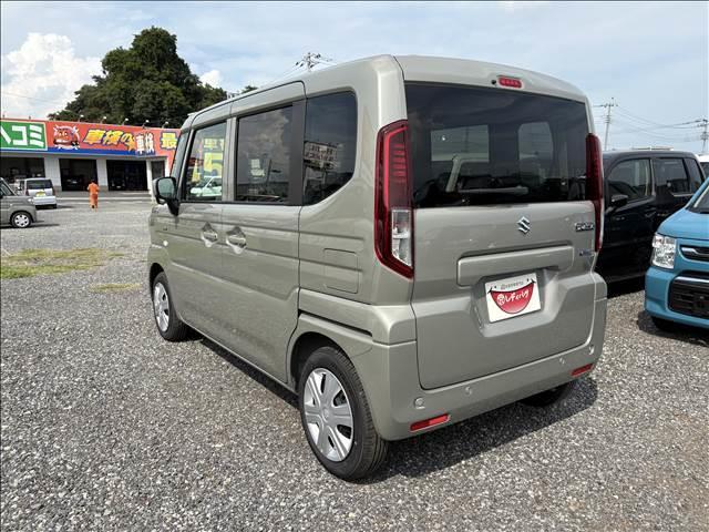 スペーシア ハイブリッドＧ　届出済未使用車　スズキセーフティサポート　横滑り防止装置　両側スライドドア　オートエアコン　オートライト　プッシュスタート　スマートキー　パワーウインドウ　アイドリングストップ　禁煙車　修復歴無（8枚目）