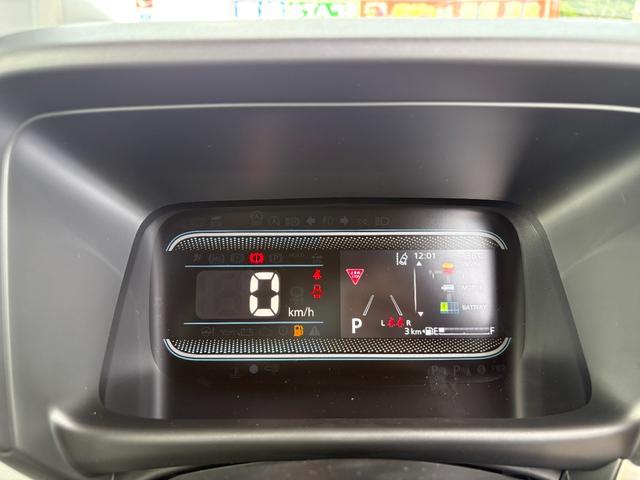 スペーシア ハイブリッドＧ　届出済未使用車　スズキセーフティサポート　横滑り防止装置　両側スライドドア　オートエアコン　オートライト　プッシュスタート　スマートキー　パワーウインドウ　アイドリングストップ　禁煙車　修復歴無（32枚目）