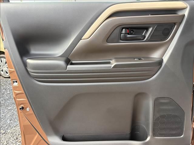 スペーシア ハイブリッドＧ　届出済未使用車　スズキセーフティサポート　横滑り防止装置　両側スライドドア　オートエアコン　オートライト　プッシュスタート　スマートキー　パワーウインドウ　アイドリングストップ　禁煙車　修復歴無（17枚目）