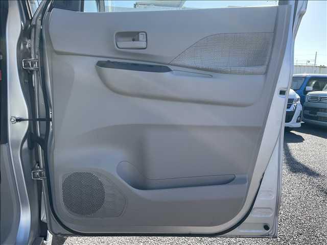 ルークス Ｓ　衝突軽減ブレーキシステム　両側スライドドア　車線逸脱防止システム　横滑り防止装置　禁煙車　マニュアルエアコン　キーレス　パワーステアリング　パワーウインドウ　修復歴無（20枚目）