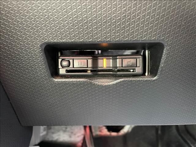 タント Ｌ　衝突軽減ブレーキ　ピラーレス　アイドリングストップ　コーナーセンサー　横滑り防止装置　ＬＥＤヘッドライト　禁煙車　スマートキー　パワーステアリング　修復歴無（7枚目）