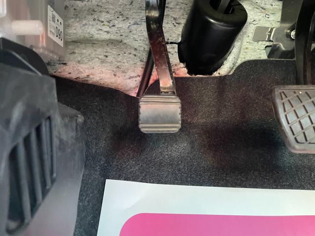 タント Ｌ　衝突軽減ブレーキ　ピラーレス　アイドリングストップ　コーナーセンサー　横滑り防止装置　ＬＥＤヘッドライト　禁煙車　スマートキー　パワーステアリング　修復歴無（34枚目）