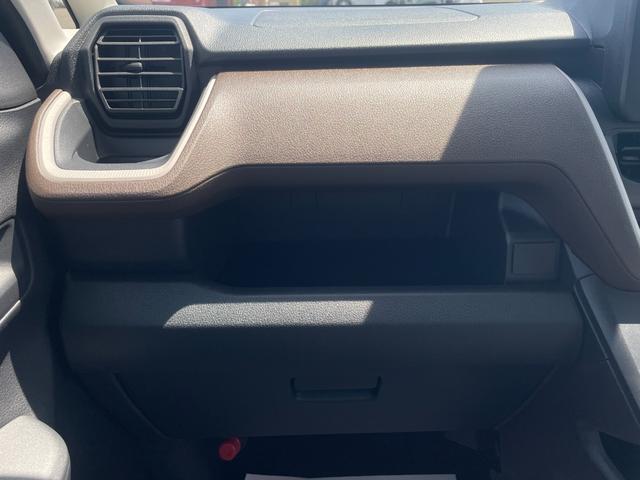 ムーヴ Ｘ　届出済未使用車　両側スライドドア（片側電動スライドドア）　衝突軽減ブレーキシステム　　ＬＥＤヘッドライト　パーキングセンサー　オートエアコン　スマートキー　禁煙車　パワーステアリング　修復歴無（36枚目）