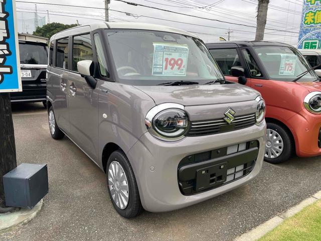 ワゴンＲスマイル ハイブリッドＳ　両側スライドドア・片側電動　クリアランスソナー　オートクルーズコントロール　衝突被害軽減システム　オートライト　ＬＥＤヘッドランプ　スマートキー　純正９インチ全方位モニター付ナビ　届出済未使用車（3枚目）