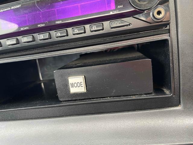 ユーノスロードスター ノーマルベース　オープンカー　ＭＴ　ハードトップ　ＲＡＹＳアルミホイール　ＢＲＩＤＥフルバケットシート　ｓｐａｒｃｏステアリング　ＣＤ　エアコン　パワーウィンドウ　リトラクタブルヘッドライト　ブラック全塗装（11枚目）