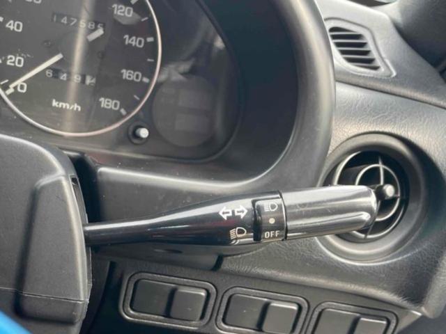 ユーノスロードスター ノーマルベース　オープンカー　ＭＴ　ハードトップ　ＲＡＹＳアルミホイール　ＢＲＩＤＥフルバケットシート　ｓｐａｒｃｏステアリング　ＣＤ　エアコン　パワーウィンドウ　リトラクタブルヘッドライト　ブラック全塗装（13枚目）