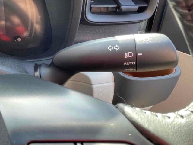 シエンタ ハイブリッドZ ETC 全周囲カメラ ナビ TV オートクルーズコントロール レーンアシスト 衝突被害軽減システム 両側電動スライドドア オートマチックハイビーム オートライト LEDヘッドランプ スマートキー(3枚目)