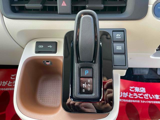 シエンタ ハイブリッドZ ETC 全周囲カメラ ナビ TV オートクルーズコントロール レーンアシスト 衝突被害軽減システム 両側電動スライドドア オートマチックハイビーム オートライト LEDヘッドランプ スマートキー(11枚目)