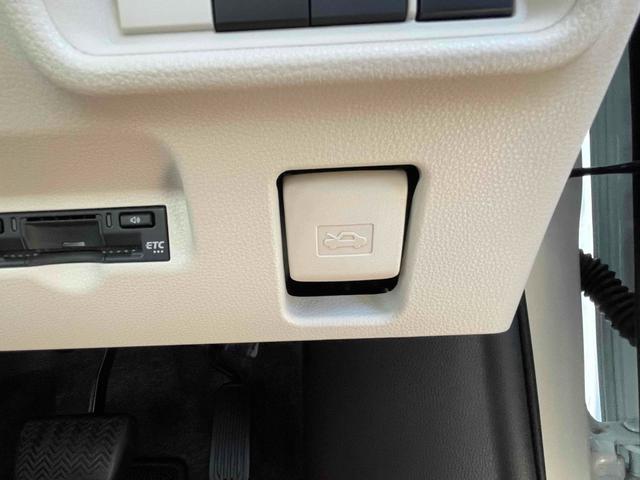 シエンタ ハイブリッドZ ETC 全周囲カメラ ナビ TV オートクルーズコントロール レーンアシスト 衝突被害軽減システム 両側電動スライドドア オートマチックハイビーム オートライト LEDヘッドランプ スマートキー(17枚目)