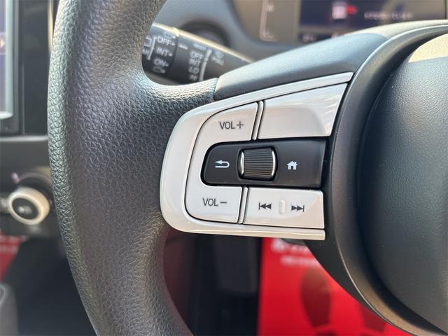 フィット ベーシック ドライブレコーダー ETC バックカメラ ナビ TV クリアランスソナー オートクルーズコントロール レーンアシスト 衝突被害軽減システム オートライト スマートキー アイドリングストップ(35枚目)