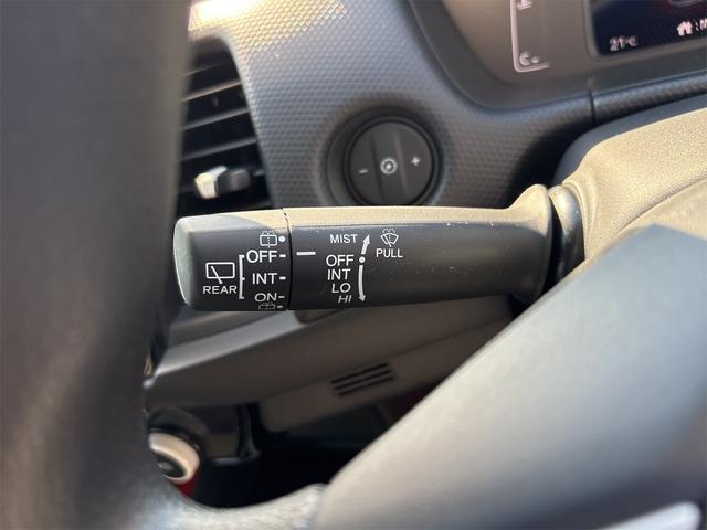 フィット ベーシック ドライブレコーダー ETC バックカメラ ナビ TV クリアランスソナー オートクルーズコントロール レーンアシスト 衝突被害軽減システム オートライト スマートキー アイドリングストップ(37枚目)