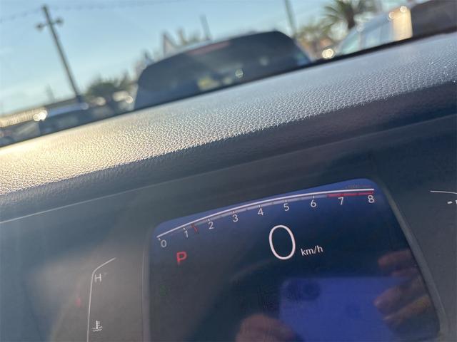 フィット ベーシック ドライブレコーダー ETC バックカメラ ナビ TV クリアランスソナー オートクルーズコントロール レーンアシスト 衝突被害軽減システム オートライト スマートキー アイドリングストップ(41枚目)