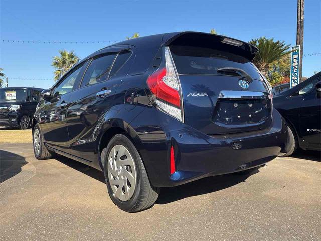 アクア Ｓスタイルブラック　ドライブレコーダー　バックカメラ　ナビ　クリアランスソナー　レーンアシスト　衝突被害軽減システム　オートマチックハイビーム　スマートキー　アイドリングストップ　電動格納ミラー　ＣＶＴ　盗難防止システム（13枚目）