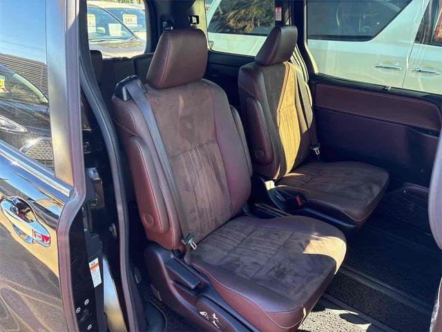 エスクァイア Ｇｉ　プレミアムパッケージ　ドライブレコーダー　ＥＴＣ　バックカメラ　ナビ　ＴＶ　オートクルーズコントロール　レーンアシスト　衝突被害軽減システム　両側電動スライドドア　オートマチックハイビーム　オートライト　ＬＥＤヘッドランプ（23枚目）