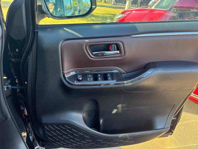 エスクァイア Ｇｉ　プレミアムパッケージ　ドライブレコーダー　ＥＴＣ　バックカメラ　ナビ　ＴＶ　オートクルーズコントロール　レーンアシスト　衝突被害軽減システム　両側電動スライドドア　オートマチックハイビーム　オートライト　ＬＥＤヘッドランプ（35枚目）