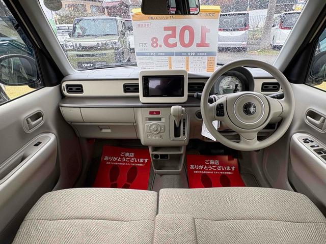 アルトラパン Ｌ　バックカメラ　クリアランスソナー　レーンアシスト　衝突被害軽減システム　オートライト　スマートキー　アイドリングストップ　電動格納ミラー　シートヒーター　ベンチシート　ＣＶＴ　盗難防止システム　ＡＢＳ（2枚目）