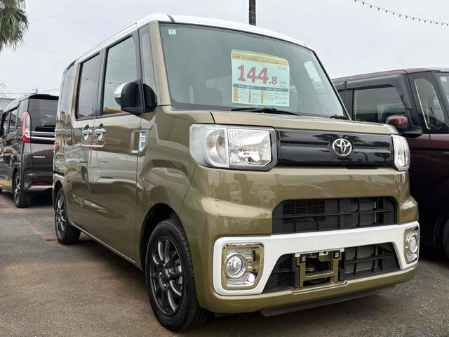 ピクシスメガ Ｄ　両側スライドドア　ナビ　ＴＶ　キーレスエントリー　アイドリングストップ　電動格納ミラー　ベンチシート　ＣＶＴ　盗難防止システム　ＡＢＳ　ＥＳＣ　ＣＤ　ＵＳＢ　Ｂｌｕｅｔｏｏｔｈ　アルミホイール（13枚目）