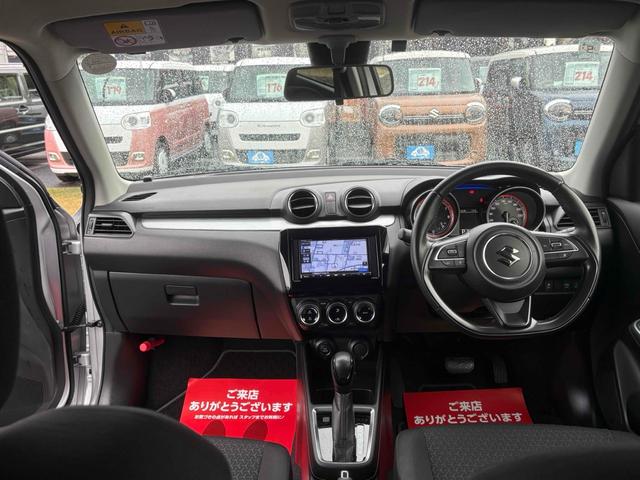 スイフト ＸＧリミテッド　ＥＴＣ　ナビ　ＴＶ　オートクルーズコントロール　レーンアシスト　衝突被害軽減システム　オートライト　スマートキー　電動格納ミラー　シートヒーター　ＣＶＴ　盗難防止システム　衝突安全ボディ　ＡＢＳ（2枚目）