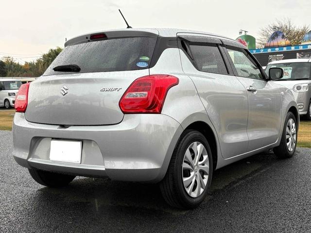 スイフト ＸＧリミテッド　ＥＴＣ　ナビ　ＴＶ　オートクルーズコントロール　レーンアシスト　衝突被害軽減システム　オートライト　スマートキー　電動格納ミラー　シートヒーター　ＣＶＴ　盗難防止システム　衝突安全ボディ　ＡＢＳ（15枚目）