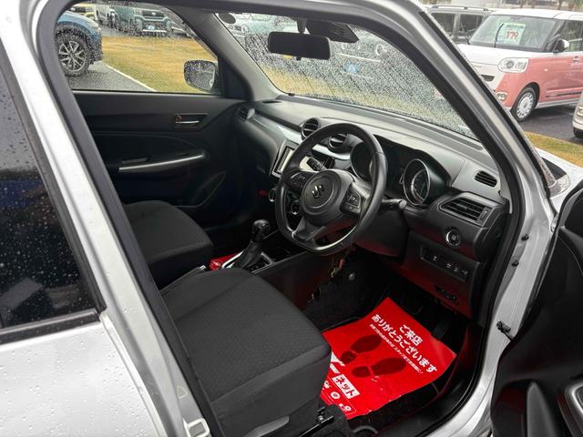 スイフト ＸＧリミテッド　ＥＴＣ　ナビ　ＴＶ　オートクルーズコントロール　レーンアシスト　衝突被害軽減システム　オートライト　スマートキー　電動格納ミラー　シートヒーター　ＣＶＴ　盗難防止システム　衝突安全ボディ　ＡＢＳ（24枚目）