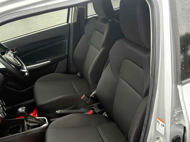 スイフト ＸＧリミテッド　ＥＴＣ　ナビ　ＴＶ　オートクルーズコントロール　レーンアシスト　衝突被害軽減システム　オートライト　スマートキー　電動格納ミラー　シートヒーター　ＣＶＴ　盗難防止システム　衝突安全ボディ　ＡＢＳ（28枚目）