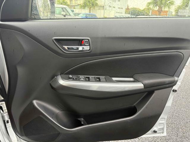 スイフト ＸＧリミテッド　ＥＴＣ　ナビ　ＴＶ　オートクルーズコントロール　レーンアシスト　衝突被害軽減システム　オートライト　スマートキー　電動格納ミラー　シートヒーター　ＣＶＴ　盗難防止システム　衝突安全ボディ　ＡＢＳ（40枚目）