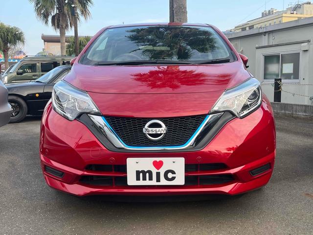 ノート ｅ－パワー　Ｘ　ドライブレコーダー　ＥＴＣ　全周囲カメラ　ＴＶ　クリアランスソナー　レーンアシスト　衝突被害軽減システム　オートライト　スマートキー　電動格納ミラー　ＣＶＴ　盗難防止システム　衝突安全ボディ　ＡＢＳ（12枚目）