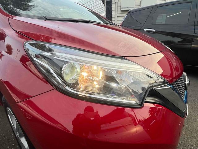 ノート ｅ－パワー　Ｘ　ドライブレコーダー　ＥＴＣ　全周囲カメラ　ＴＶ　クリアランスソナー　レーンアシスト　衝突被害軽減システム　オートライト　スマートキー　電動格納ミラー　ＣＶＴ　盗難防止システム　衝突安全ボディ　ＡＢＳ（40枚目）