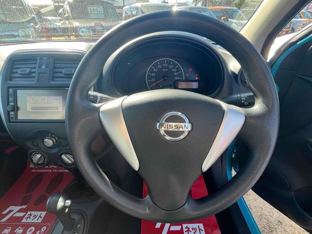 マーチ Ｘ　Ｖセレクション　ＥＴＣ　バックカメラ　ナビ　ＴＶ　オートライト　スマートキー　アイドリングストップ　電動格納ミラー　ＣＶＴ　盗難防止システム　衝突安全ボディ　ＡＢＳ　ＥＳＣ　ＣＤ　ミュージックプレイヤー接続可（3枚目）