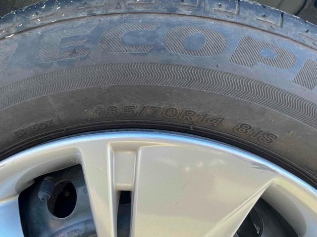 マーチ Ｘ　Ｖセレクション　ＥＴＣ　バックカメラ　ナビ　ＴＶ　オートライト　スマートキー　アイドリングストップ　電動格納ミラー　ＣＶＴ　盗難防止システム　衝突安全ボディ　ＡＢＳ　ＥＳＣ　ＣＤ　ミュージックプレイヤー接続可（25枚目）