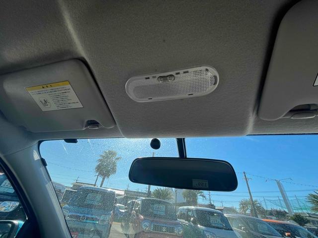 マーチ Ｘ　Ｖセレクション　ＥＴＣ　バックカメラ　ナビ　ＴＶ　オートライト　スマートキー　アイドリングストップ　電動格納ミラー　ＣＶＴ　盗難防止システム　衝突安全ボディ　ＡＢＳ　ＥＳＣ　ＣＤ　ミュージックプレイヤー接続可（39枚目）