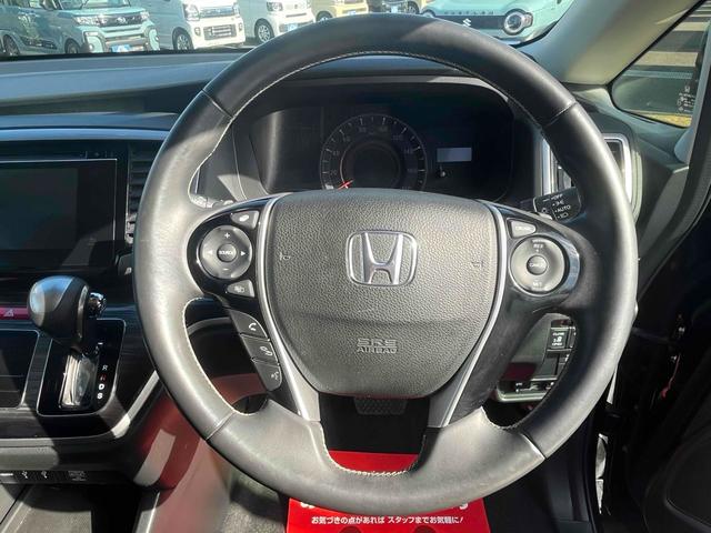 オデッセイ アブソルート ETC バックカメラ ナビ TV オートクルーズコントロール 衝突被害軽減システム 両側電動スライドドア オートライト LEDヘッドランプ スマートキー アイドリングストップ 電動格納ミラー(3枚目)