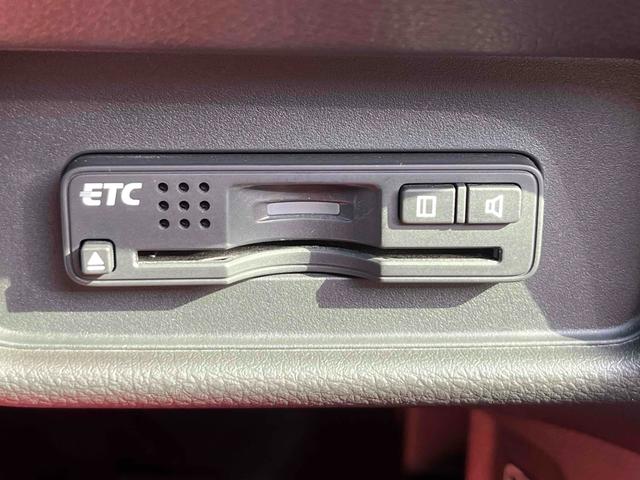 オデッセイ アブソルート ETC バックカメラ ナビ TV オートクルーズコントロール 衝突被害軽減システム 両側電動スライドドア オートライト LEDヘッドランプ スマートキー アイドリングストップ 電動格納ミラー(8枚目)