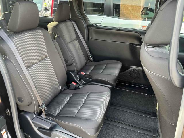 ヴォクシー ＺＳ　ドライブレコーダー　ＥＴＣ　バックカメラ　ナビ　ＴＶ　クリアランスソナー　オートクルーズコントロール　レーンアシスト　衝突被害軽減システム　両側電動スライドドア　オートマチックハイビーム　オートライト（21枚目）