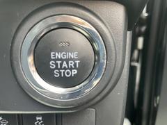 プッシュエンジンスタートシステム、エンジン始動・停止をワンタッチで行うことができます。 5
