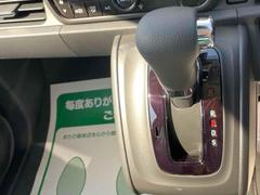 発進時や後退時に必ず操作するレバーです。操作のしやすさが肝になってきます。ぜひ一度体感してください。 6