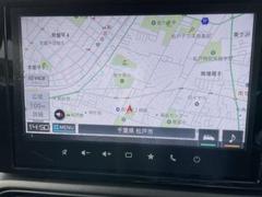 カーナビ付き♪旅行やドライブも楽しいひと時！初めての道でも迷うことなくエスコートしてくれます。 6
