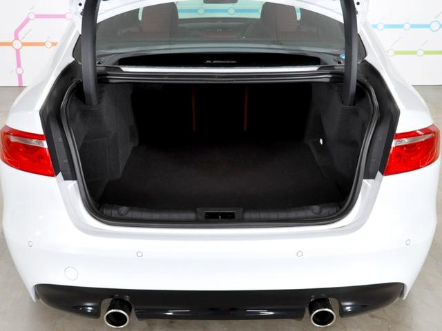 S ブラック/レッドレザーインテリア 弊社社用車(19枚目)