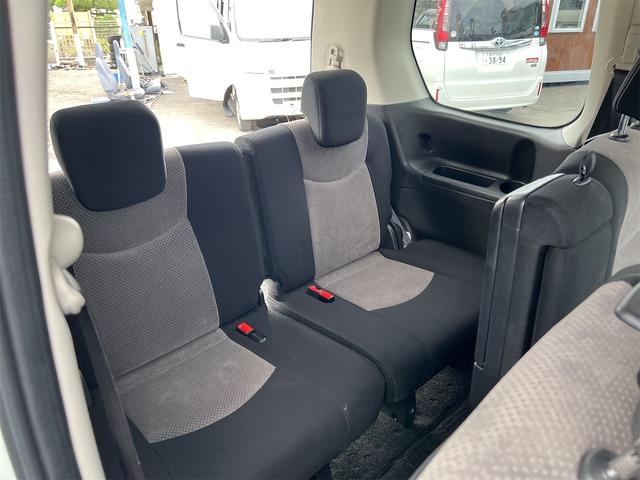 セレナ ライダー ブラックライン S-ハイブリッド Bluetooth 両PSドア 前後ドラレコ 後席モニター ETC付き Rカメラ ブルートゥース ナビTV フルセグ 3列 Sキー iストップ リアオートエアコン 電動格納ミラー 盗難防止システム(13枚目)