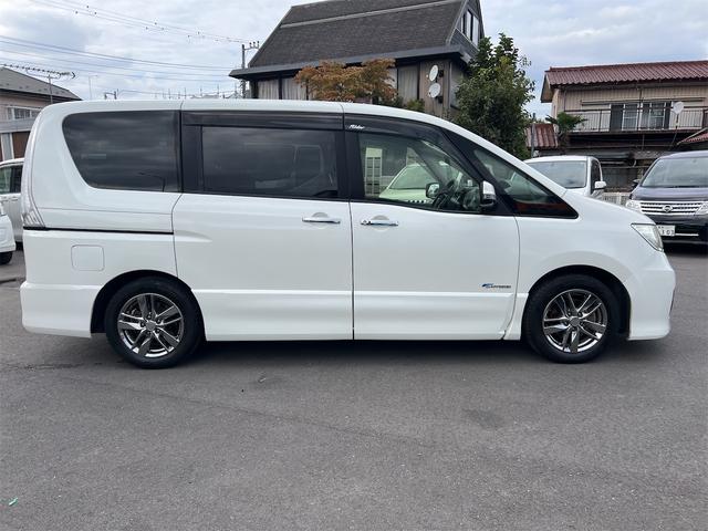 セレナ ライダー ブラックライン S-ハイブリッド Bluetooth 両PSドア 前後ドラレコ 後席モニター ETC付き Rカメラ ブルートゥース ナビTV フルセグ 3列 Sキー iストップ リアオートエアコン 電動格納ミラー 盗難防止システム(16枚目)