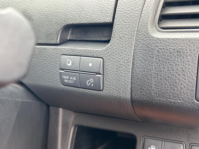 セレナ ライダー ブラックライン S-ハイブリッド Bluetooth 両PSドア 前後ドラレコ 後席モニター ETC付き Rカメラ ブルートゥース ナビTV フルセグ 3列 Sキー iストップ リアオートエアコン 電動格納ミラー 盗難防止システム(33枚目)