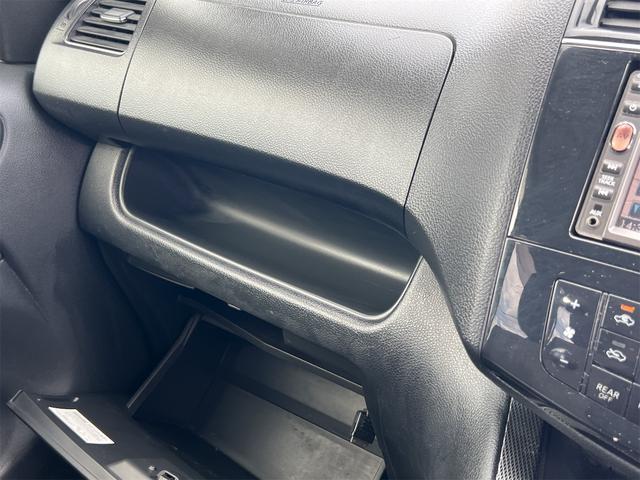 セレナ ライダー ブラックライン S-ハイブリッド Bluetooth 両PSドア 前後ドラレコ 後席モニター ETC付き Rカメラ ブルートゥース ナビTV フルセグ 3列 Sキー iストップ リアオートエアコン 電動格納ミラー 盗難防止システム(42枚目)