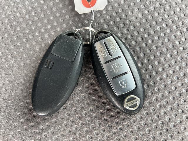 セレナ ライダー ブラックライン S-ハイブリッド Bluetooth 両PSドア 前後ドラレコ 後席モニター ETC付き Rカメラ ブルートゥース ナビTV フルセグ 3列 Sキー iストップ リアオートエアコン 電動格納ミラー 盗難防止システム(53枚目)