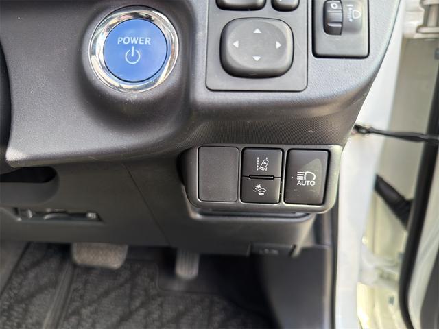 アクア Ｇ　ｂｌｕｅｔｏｏｔｈ　禁煙　バックモニタ　ＥＴＣ　ナビＴＶ　誤発進抑制機能　Ｉ－ＳＴＯＰ　衝突安全ボディ　プッシュスタートスマートキー　ＵＳＢ接続　デュアルエアバック　ＡＴエアコン　オートクルーズ（40枚目）